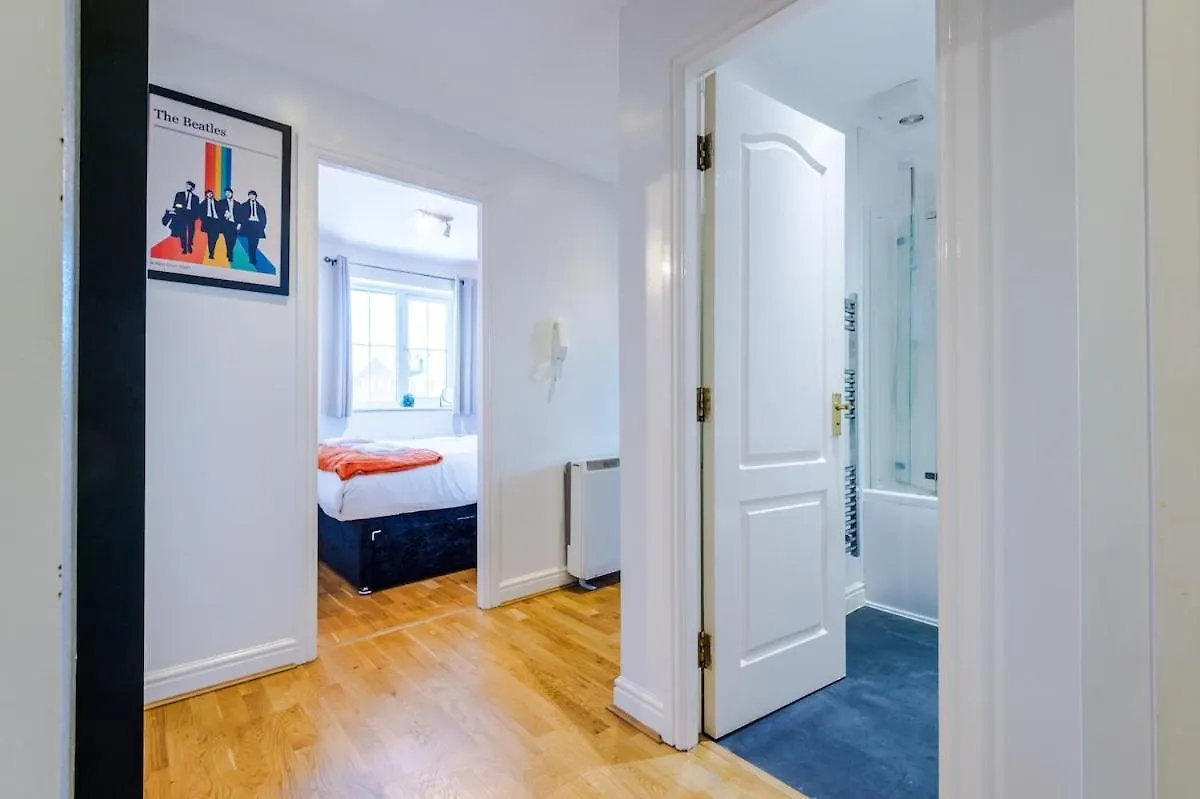 Comfy & Convenient 2Br Apartment Near Chester United Kingdom